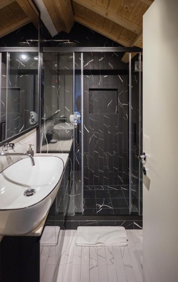 Su Meri Stampace - Luxury Apartment City Center 卡利亚里 外观 照片